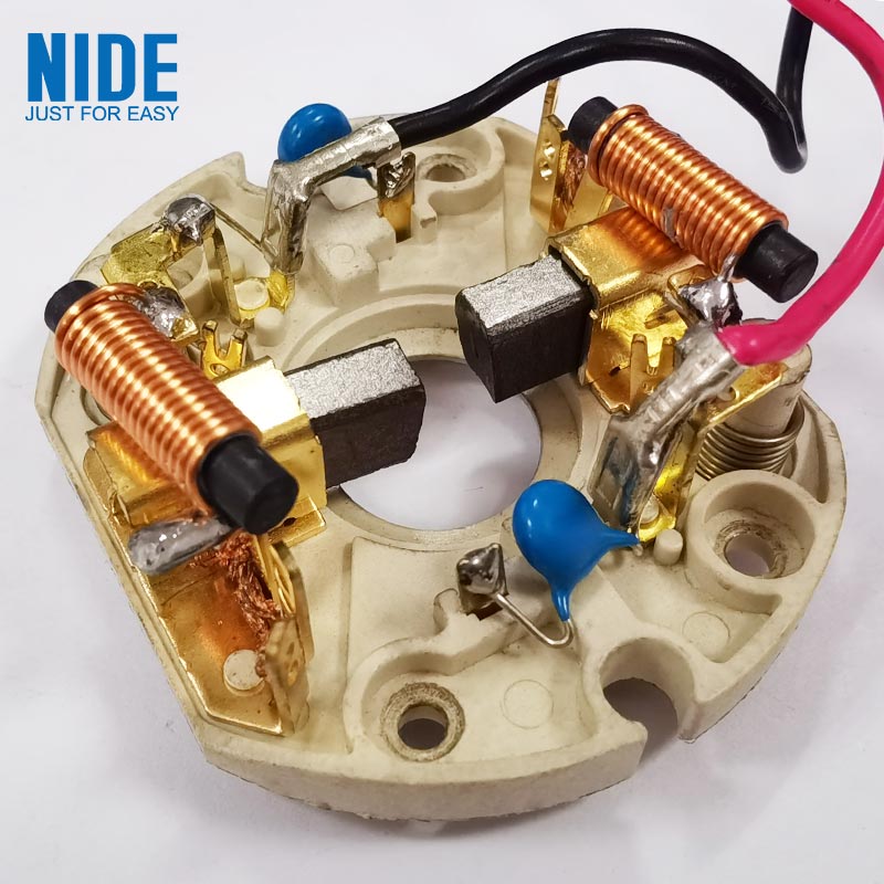 Jak uhlíkové kartáče zlepšují výkon motoru a životnost